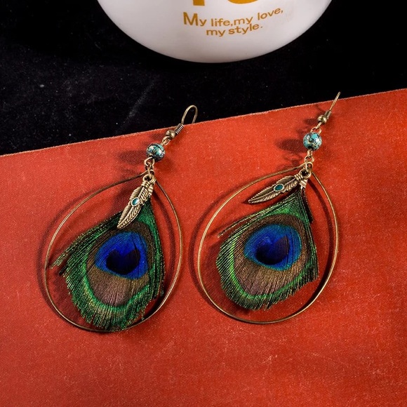 Earrings - Picture 2 of 4